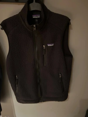 Svart fleeceväst från Patagonia - Inga defekter 