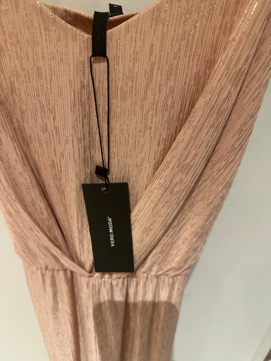 Glittrig champagneklänning Vero Moda-Ny! - 1