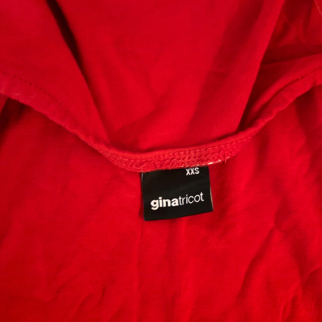 Röd halterneck topp från Gina Tricot - 3