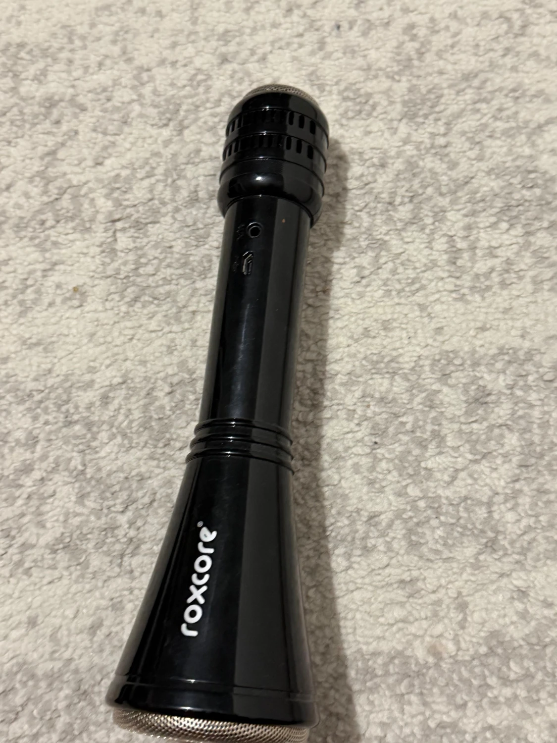 Roxcore Bluetooth Microphone Speaker använd  - 1