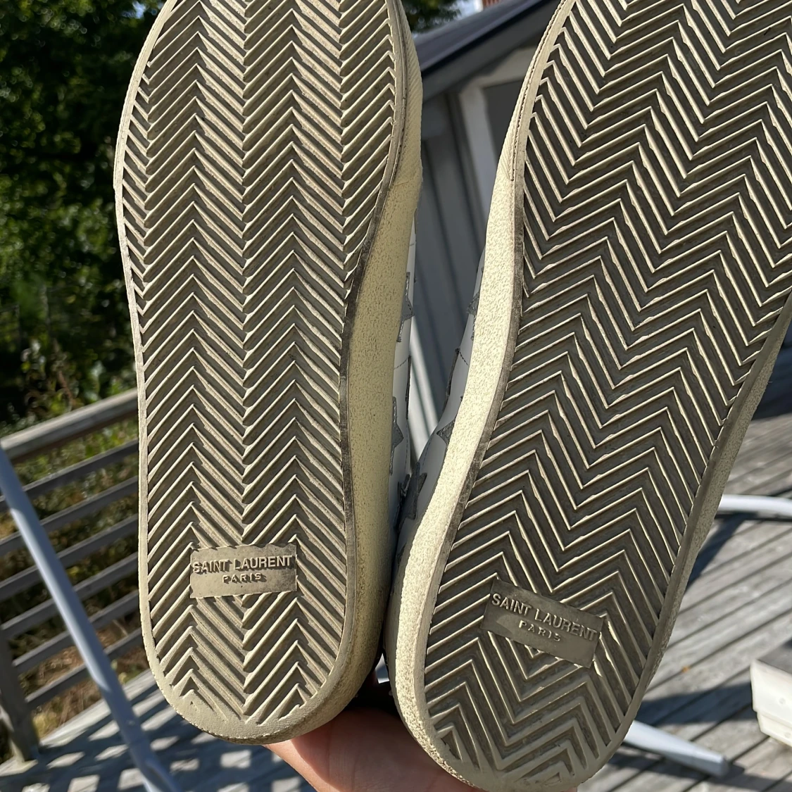 Saint Laurent vita sneakers med stjärnor - 3