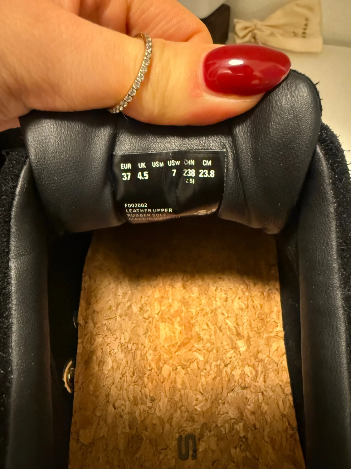 Svarta Eytys doja - 6