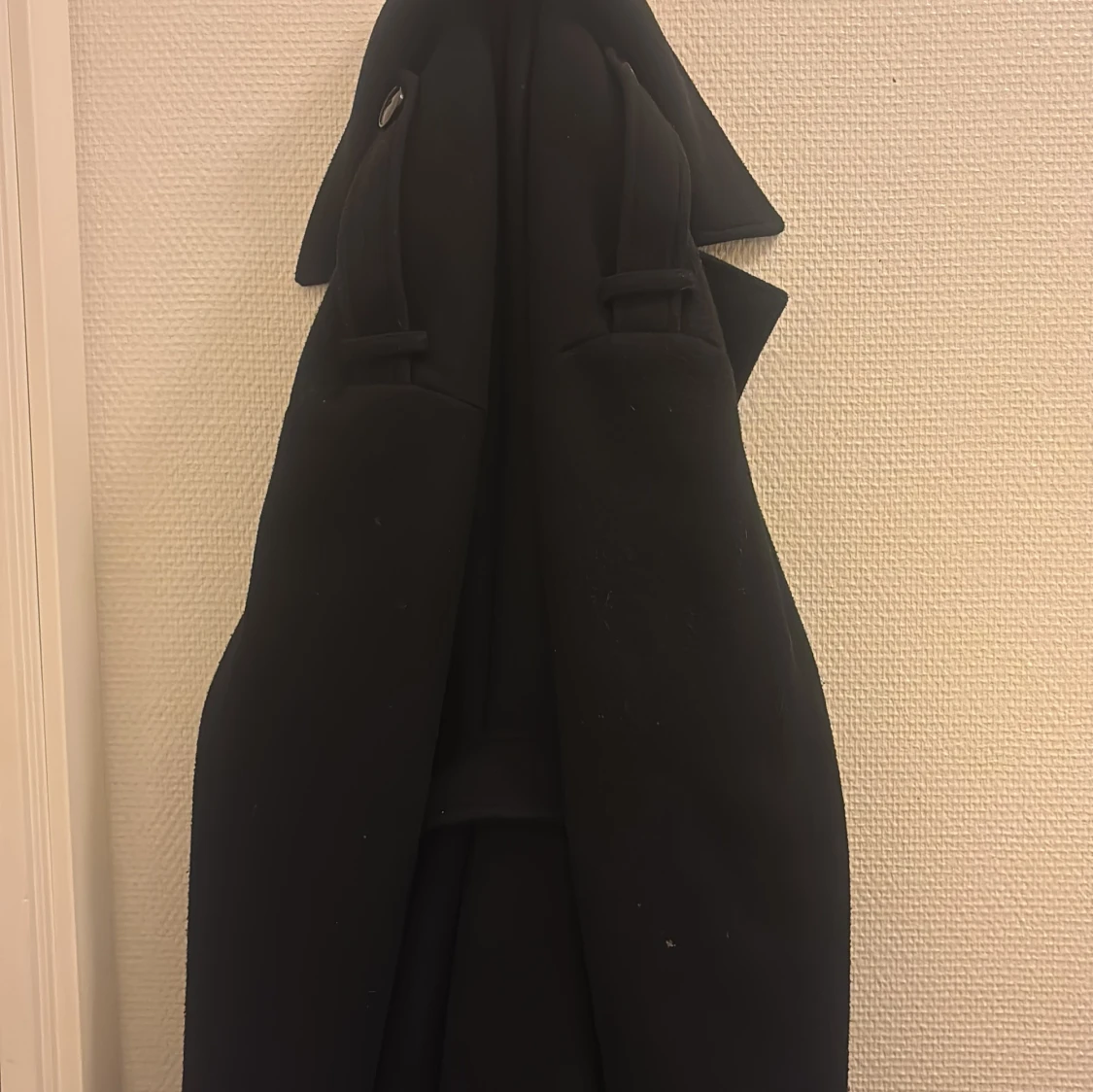 Svart kappa från ONLY med bälte - 2