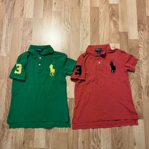 Ralph Lauren polo skjortor grön & röd - Två helt nya skjortor.