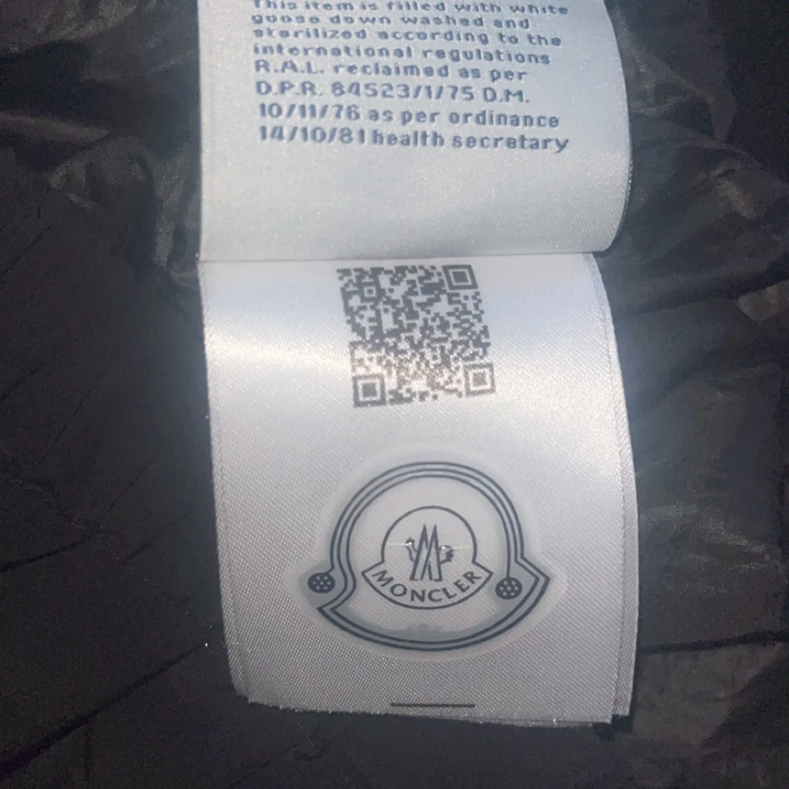 Svart dunjacka från Moncler - 4