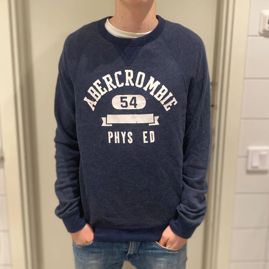 Abercrombie & Fitch crewneck