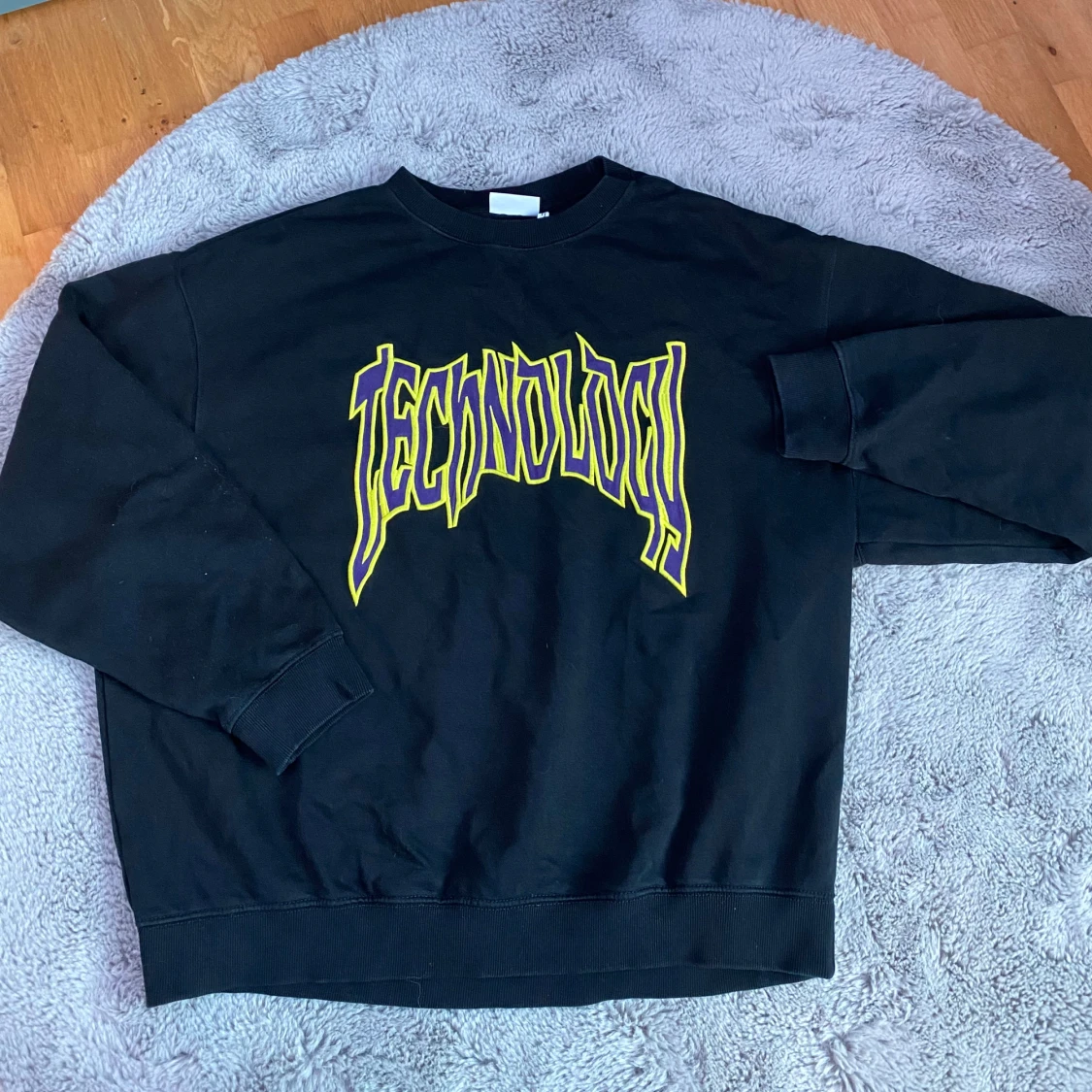 Baggy Weekday tröja  - 1