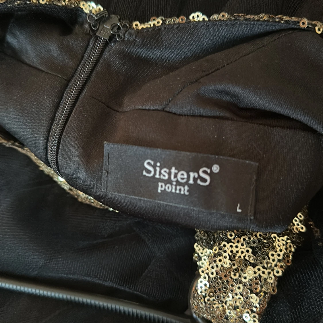 Svart långklänning med paljetter Sisters Point - 2