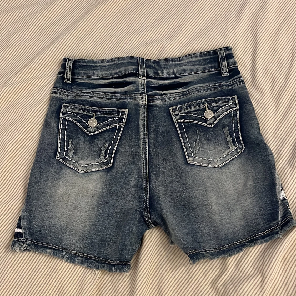 Blå jeansshorts