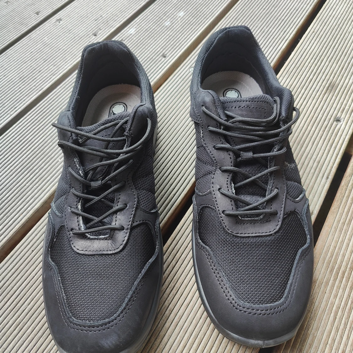 Svarta sneakers från YDS, storlek 42 - 1