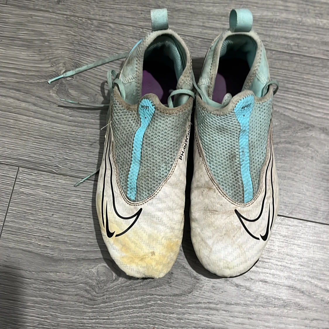 Nike Phantom GT2 fotbollsskor ljusblå