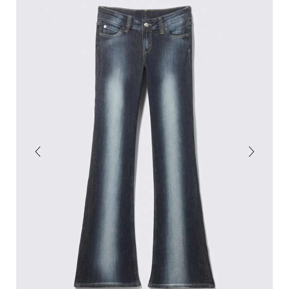 Blå bootcut jeans  - 1