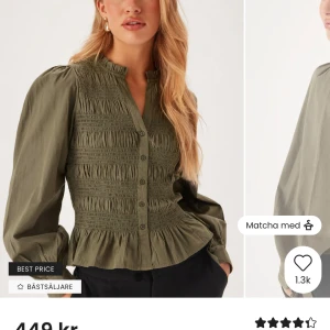 Grön blus  - Supersöt blus från Bubbleroom. Säljer då den inte satt så bra på mig. Endast provat den på 1gång. Alla lappar sitter kvar 💗