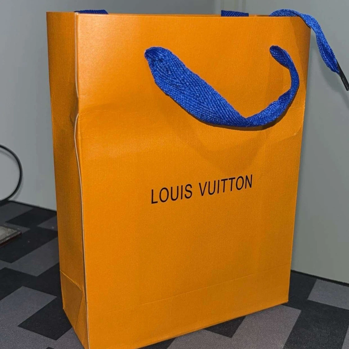 Svart Louis Vuitton bälte med LV-spänne - 2