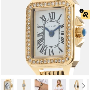 Guldfärgad klocka Ivy N Rox med stenar - Snygg guldfärgad klocka från Ivy N Rox, köpt för 999kr på ur & Penn. Pris går o diskutera då klockan behöver byta batterier