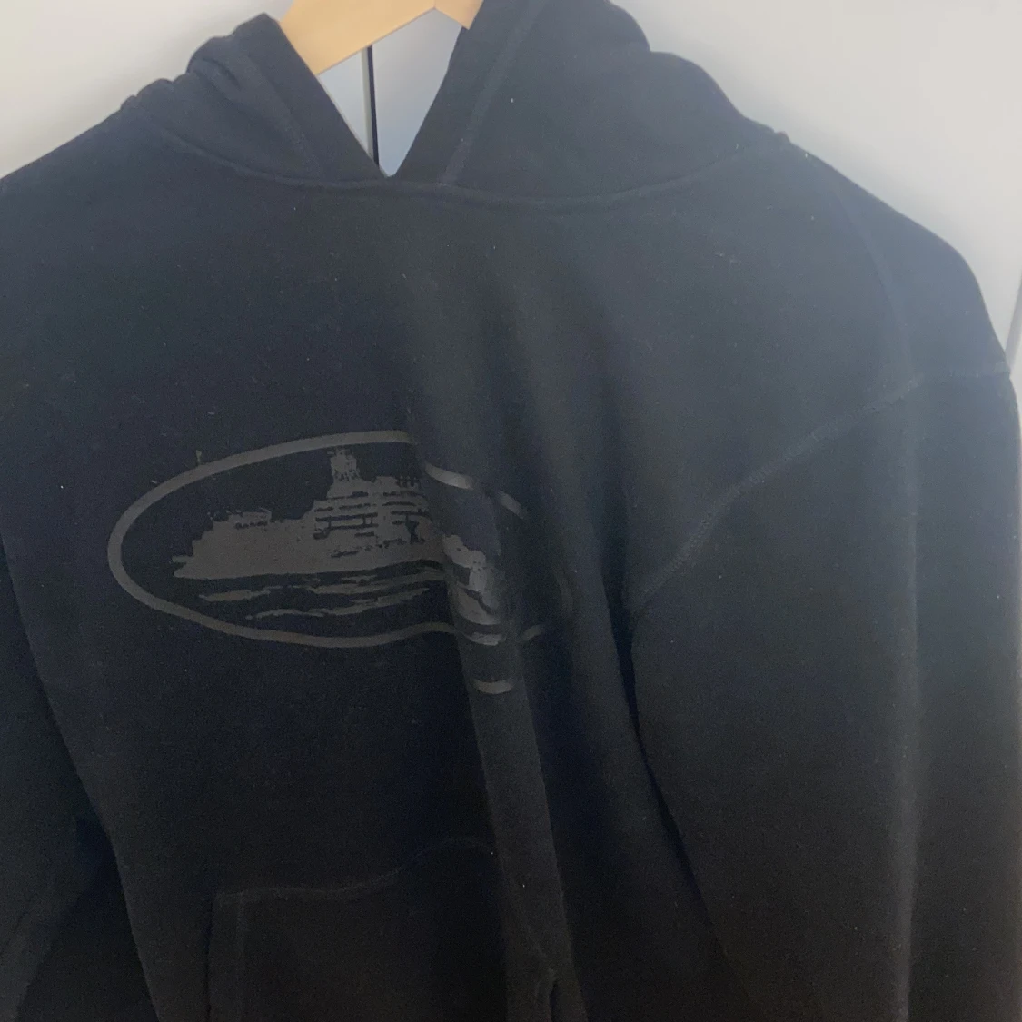 Svart hoodie corteiz