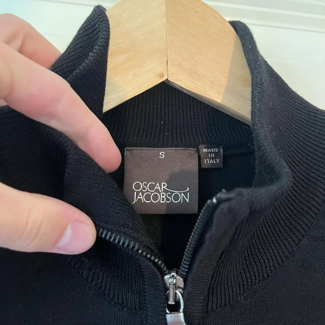 Svart kofta från Oscar Jacobson - 1
