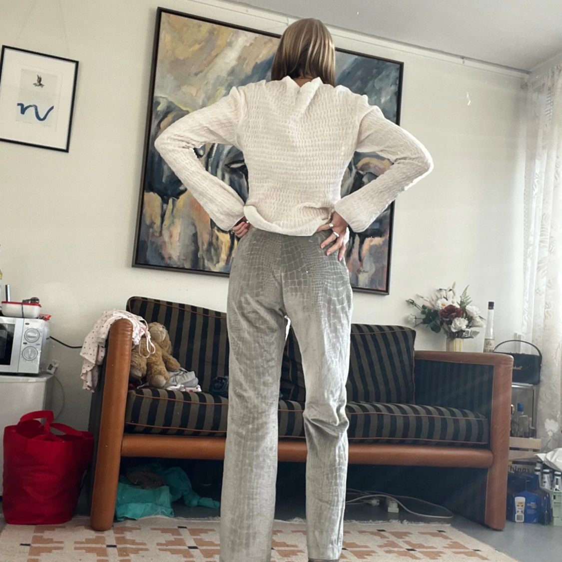 Grå manchesterbyxor med krokodilmönster - 1