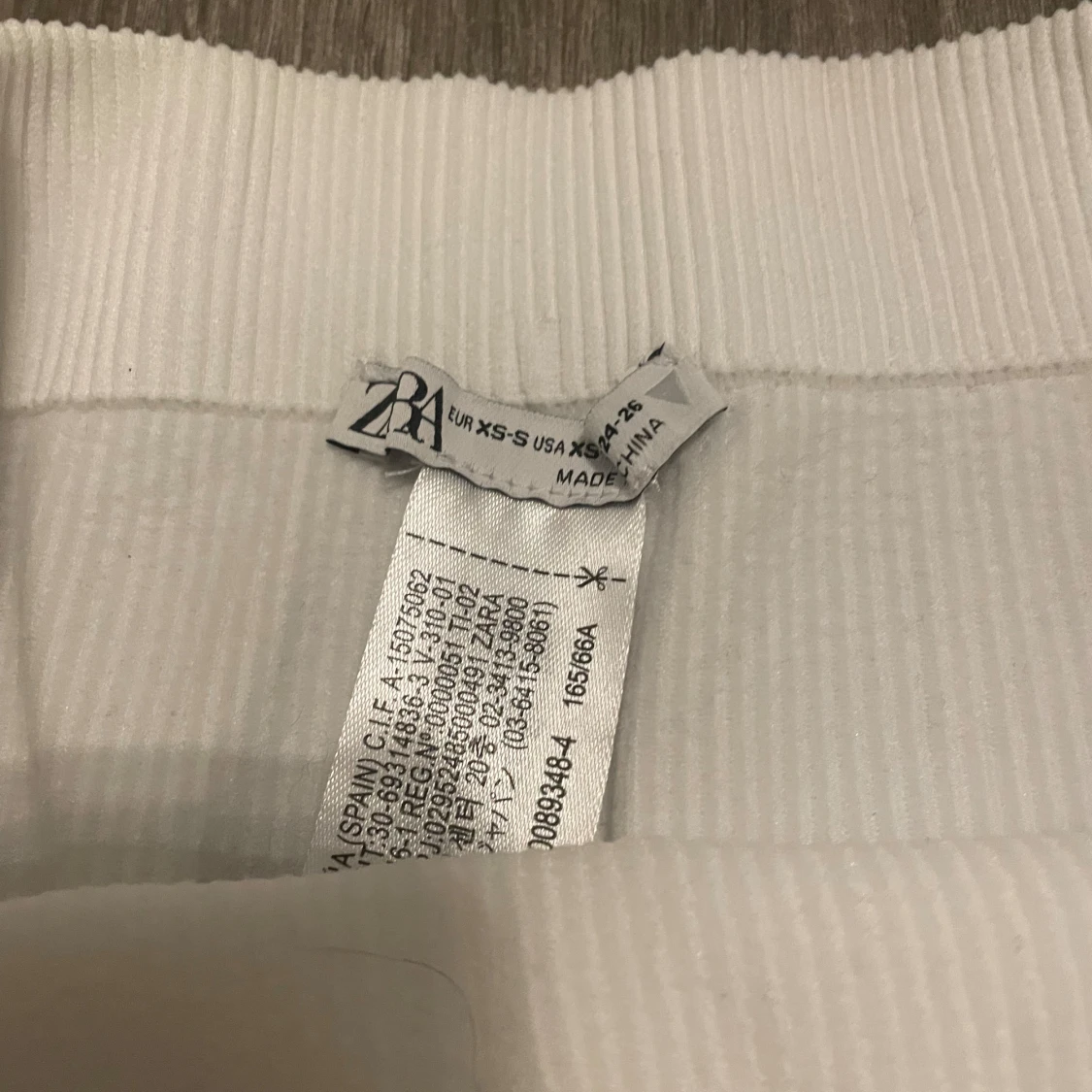 Fint set från Zara med topp och shorts - 4