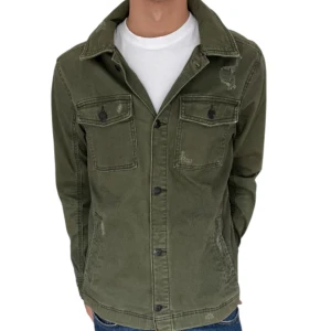 Hollister overshirt  - As get overshirt med slitningar, priser på den kan såklart diskuteras! 