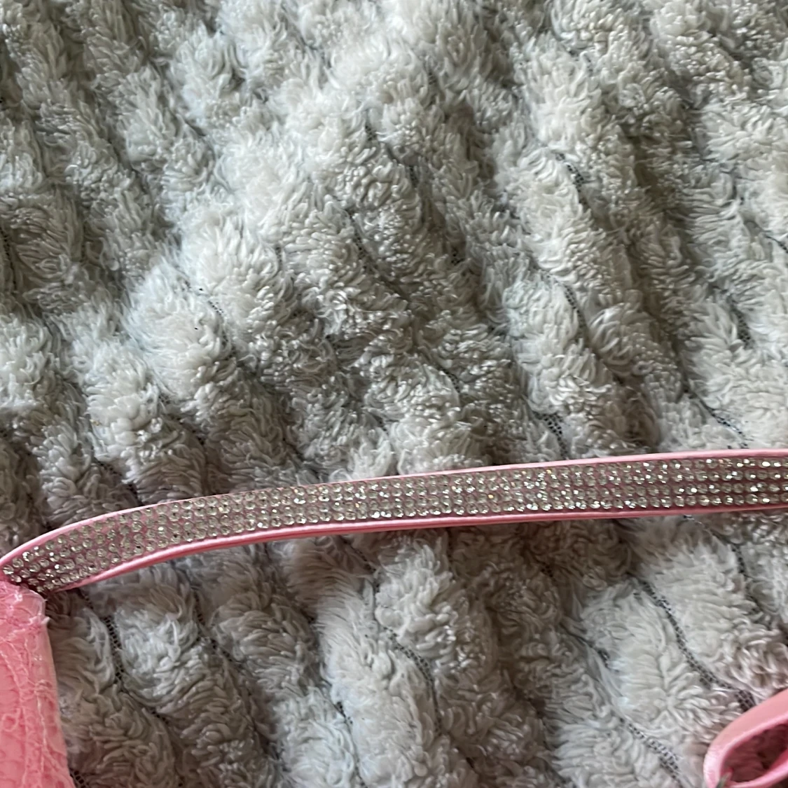 Rosa spets korsett med strassdetaljer  - 3