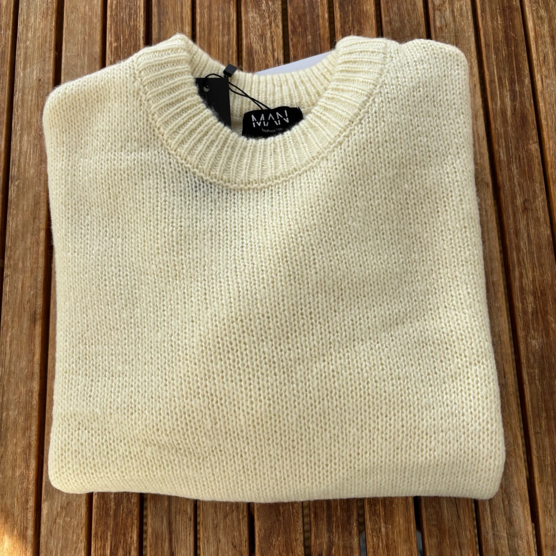 Krämvit stickad tröja  - 2