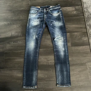 Dondup George 31 - Dondup George W31, skick 9,5/10, snabb affär= bättre pris, skriv vid frågor