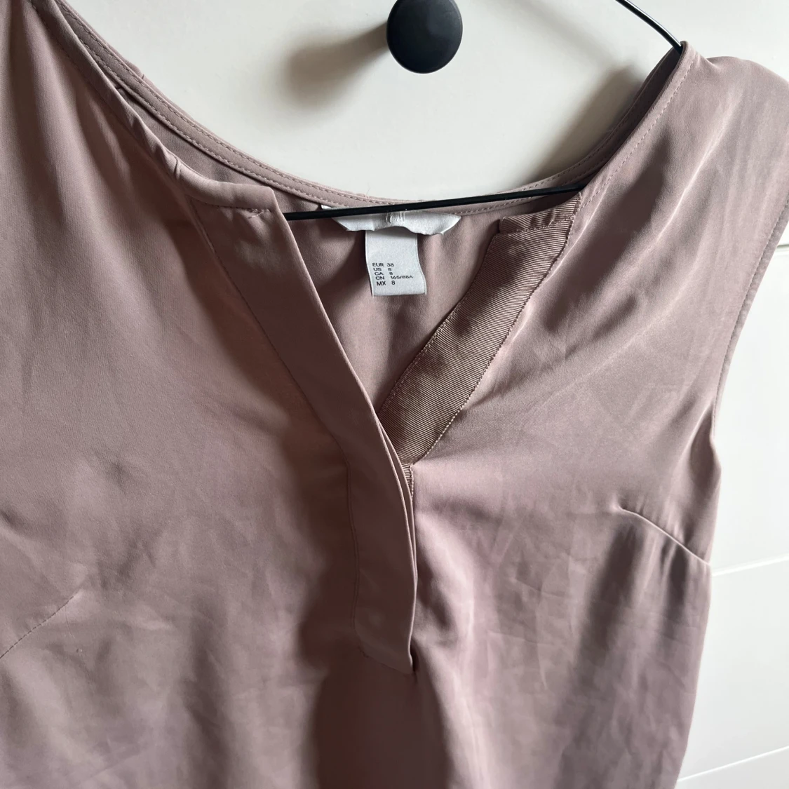 Ljusbeige blus från H&M - 1