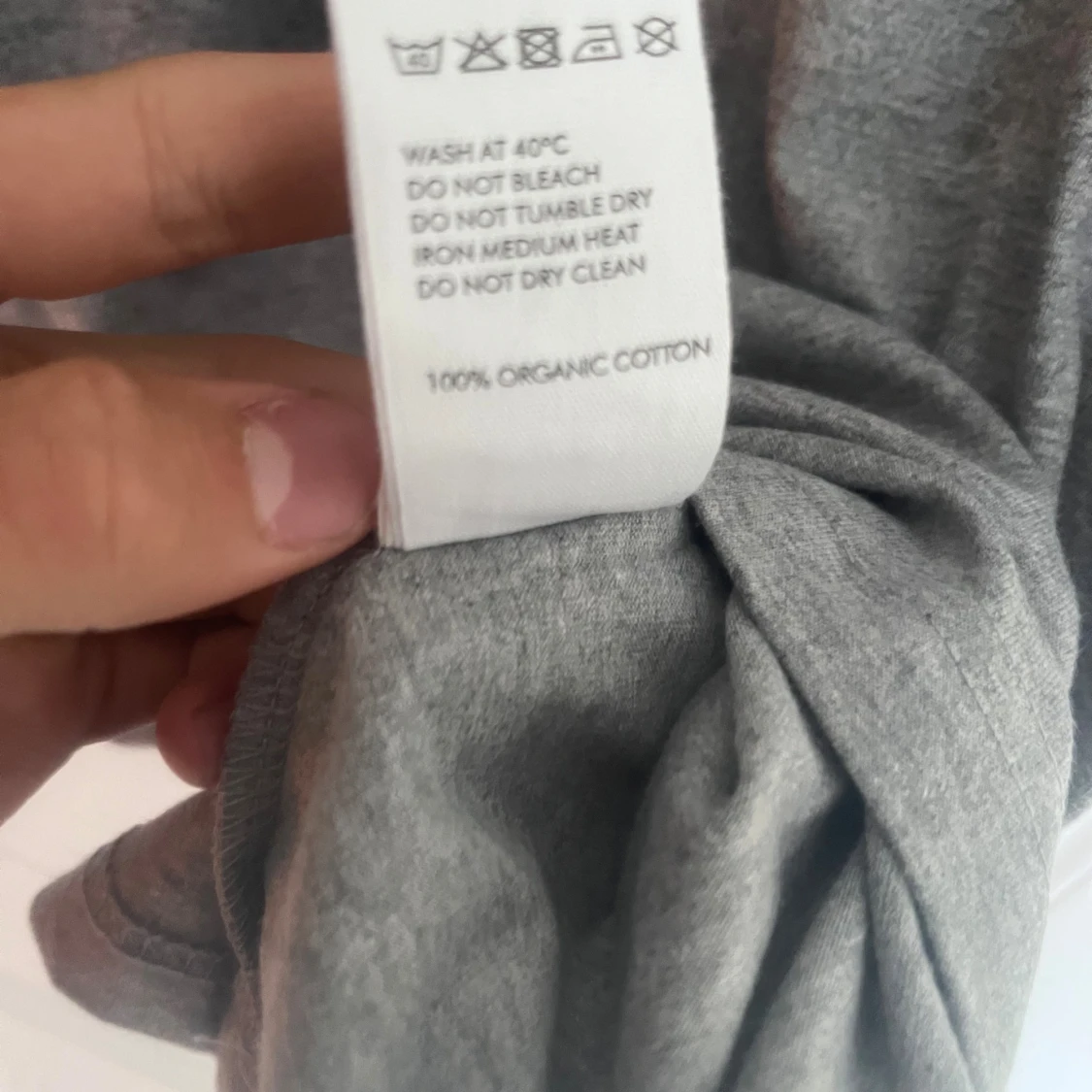 Grå t-shirt från Jacquemus - 3