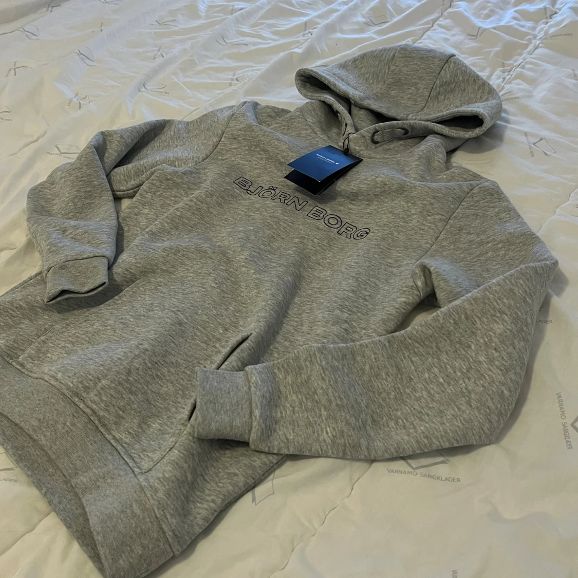 Grå hoodie från Björn Borg - 2