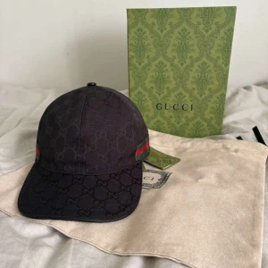 GG keps - Helt ny GG canvas keps, perfekt keps för alla årstider, Dustbag samt tags medföljer, Box medföljer ej