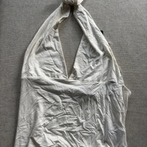 Halterneck topp - Aldrig använd! 