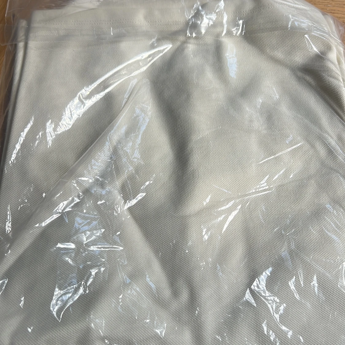 Vit pikétröja från John Henric - 1