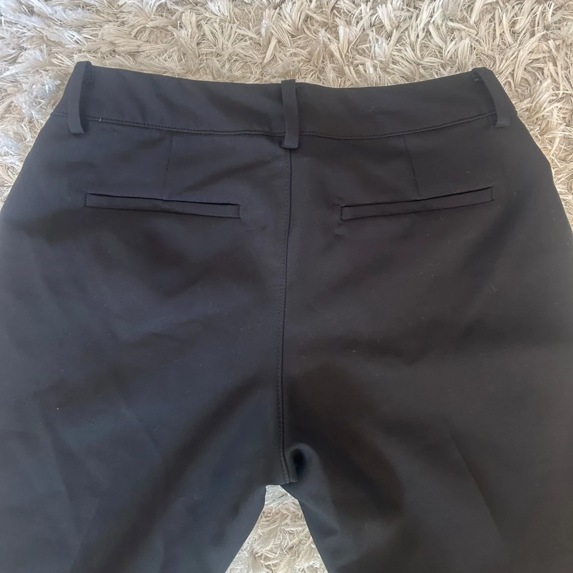Svarta kostymbyxor från BikBok - 2