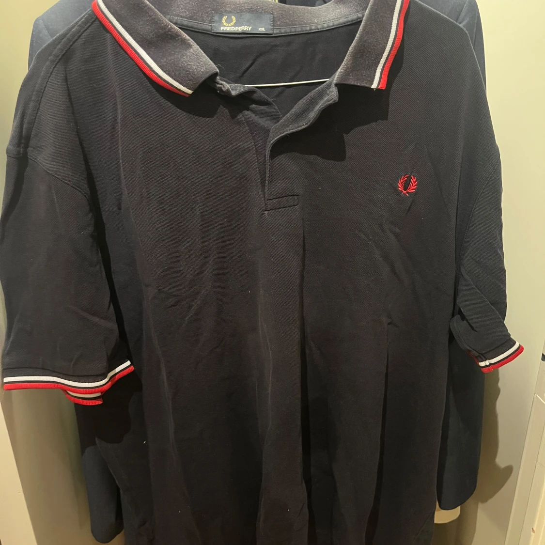 Svart pikétröja Fred Perry XXL
