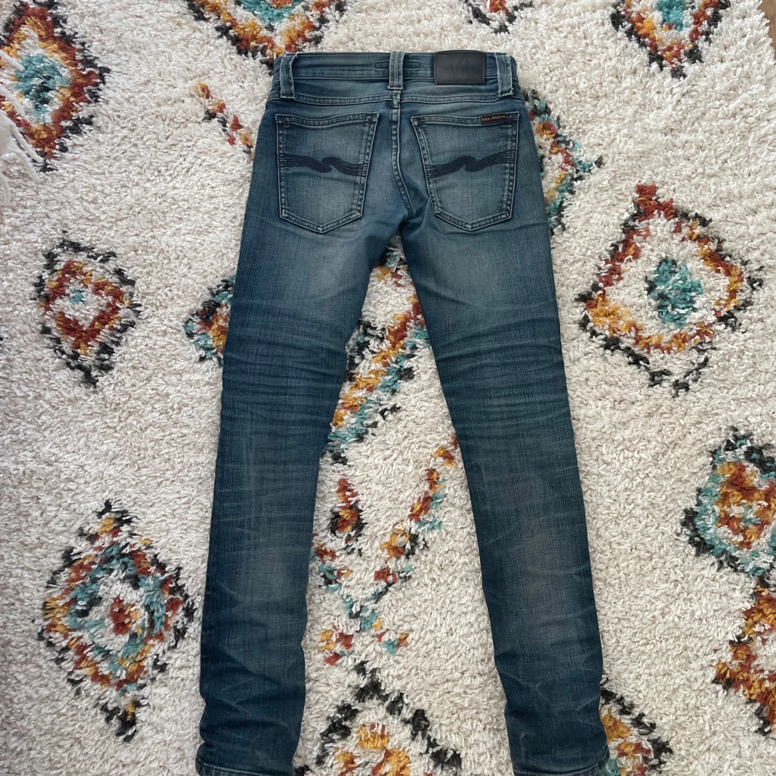 Nudie Jeans tighta blå jeans 24/30
