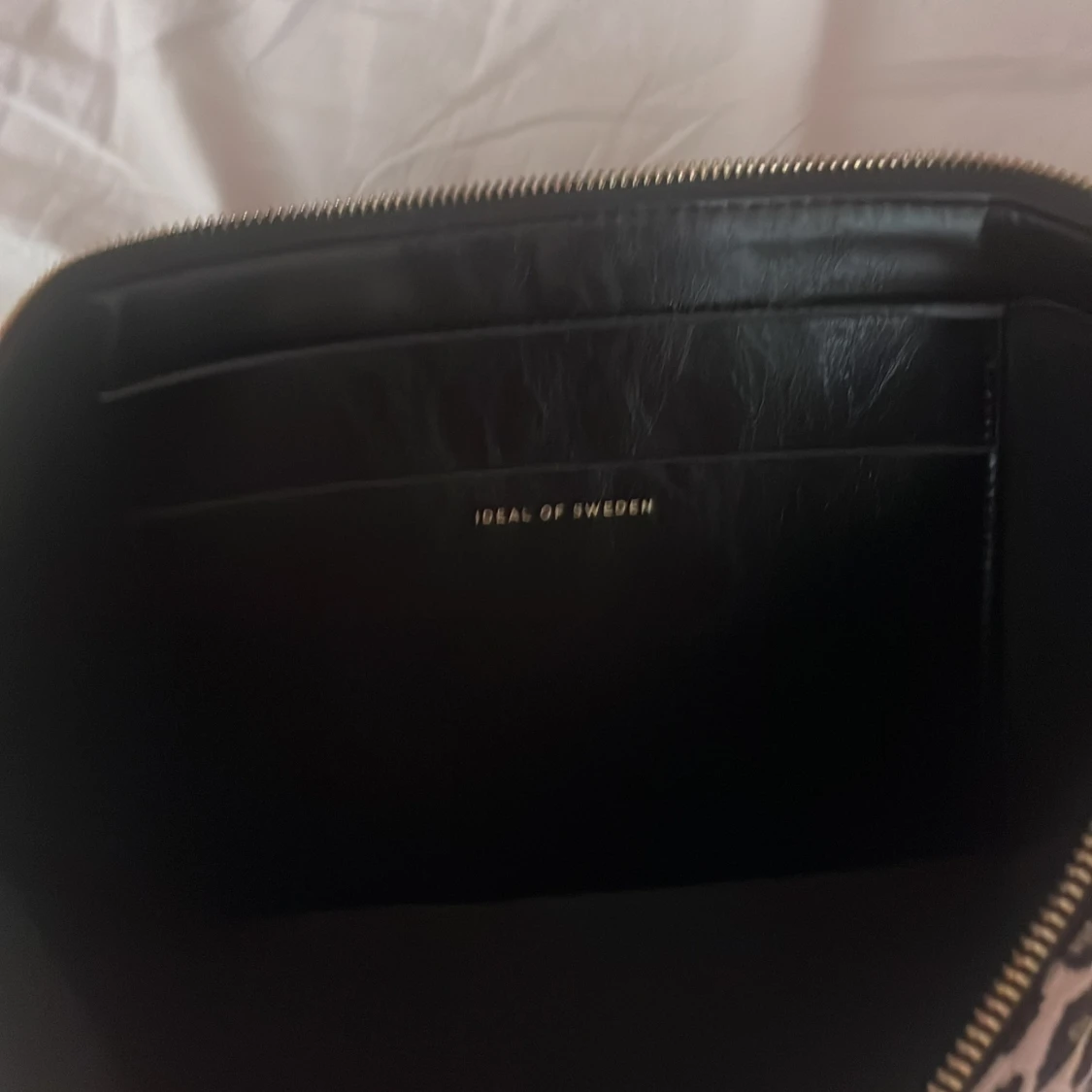 Leopardmönstrad datorväska Ideal of Sweden - 4