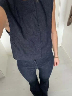 Jeans sett - Jättesnyggt jeans sett som inte kommer till användning längre. Få båda för 450 eller bara byxorna för 399❣️🔥