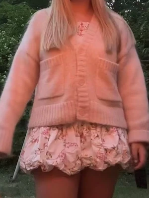  kofta - Säljer denna koftan nu💕💕storlek xs/s