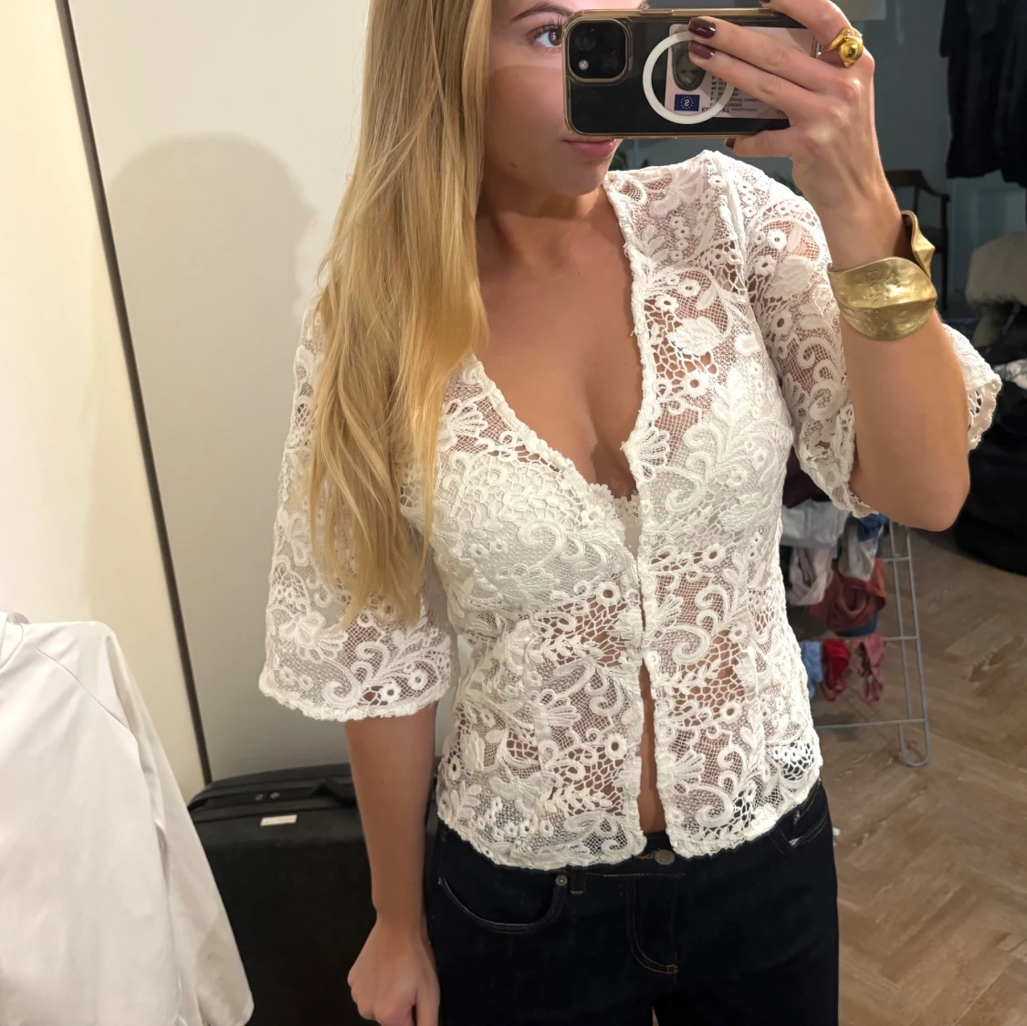 Vit spetsblus från NA-KD - 1