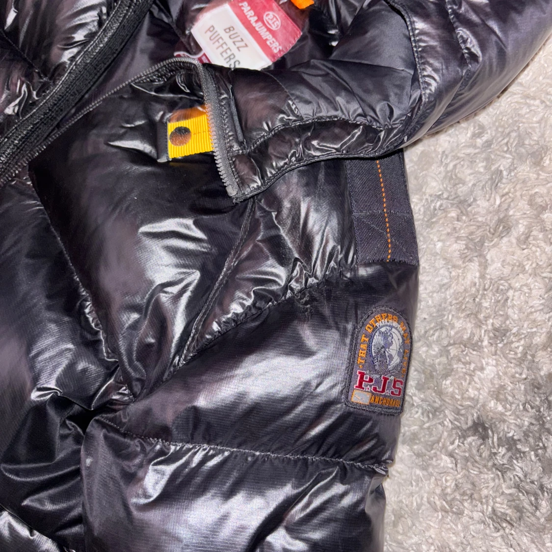 Svart pufferjacka från Parajumpers