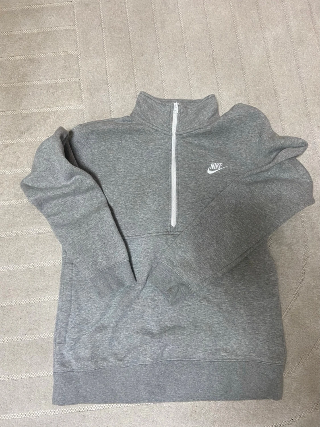 Grå Nike half zip hoodie M