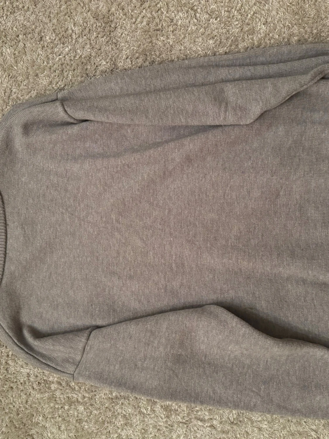 Grå stickad tröja från Ami Paris - 1