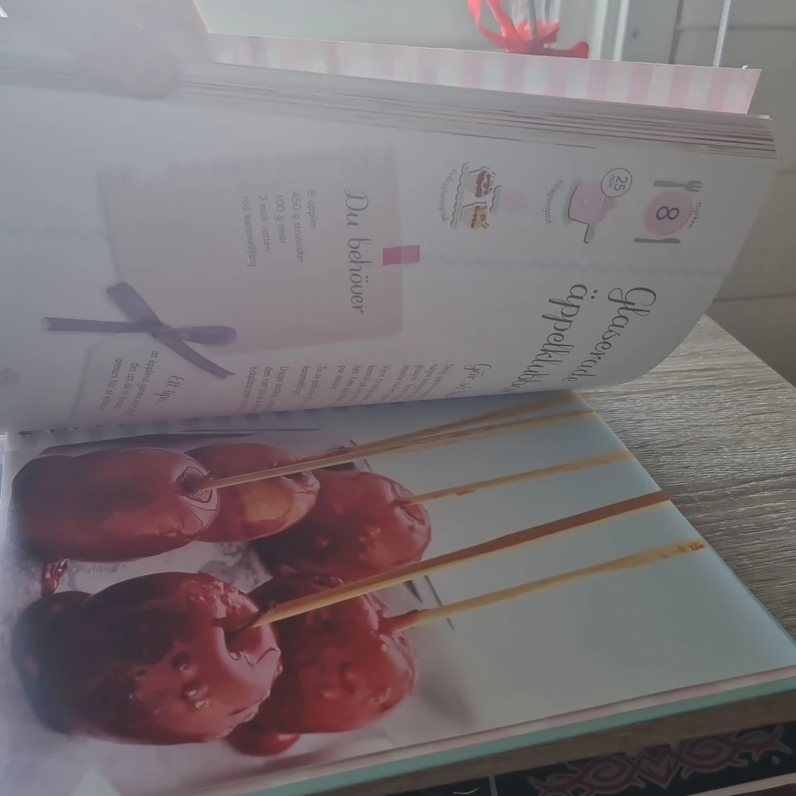 Flickornas egen kokbok - 2