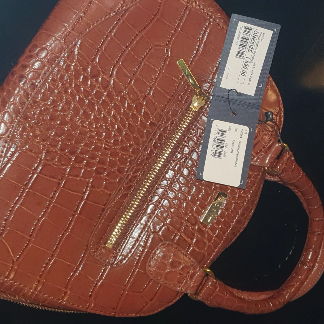 Brun handväska i skinn från GANT - 3