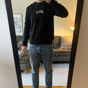 Tröja Replay - Tröja från Replay. Knappt använd. Inget synligt slitage.  Storlek: Medium  Fraktar alltid inom 24h! 💫