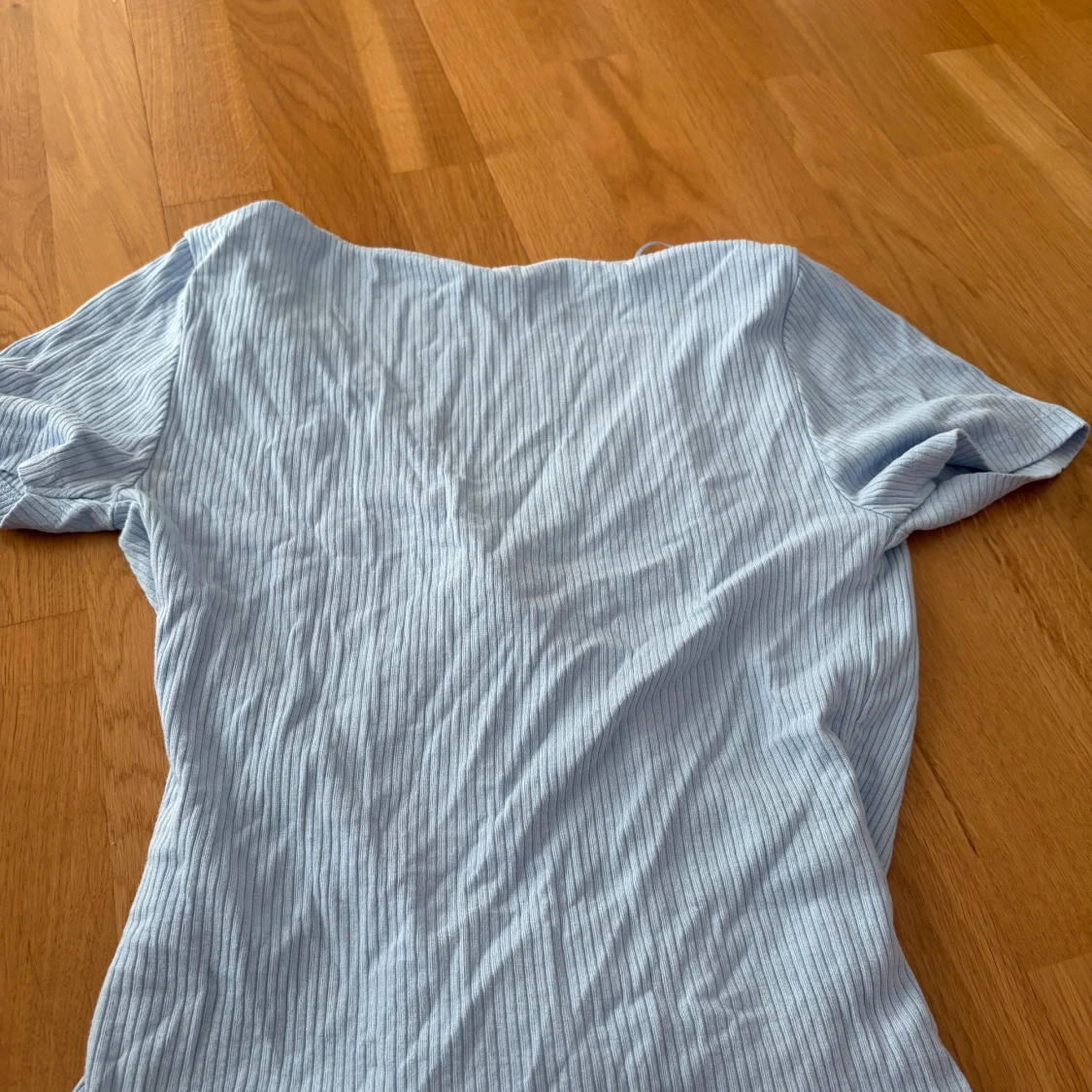 Ljusblå ribbad omlottröja XS - 2