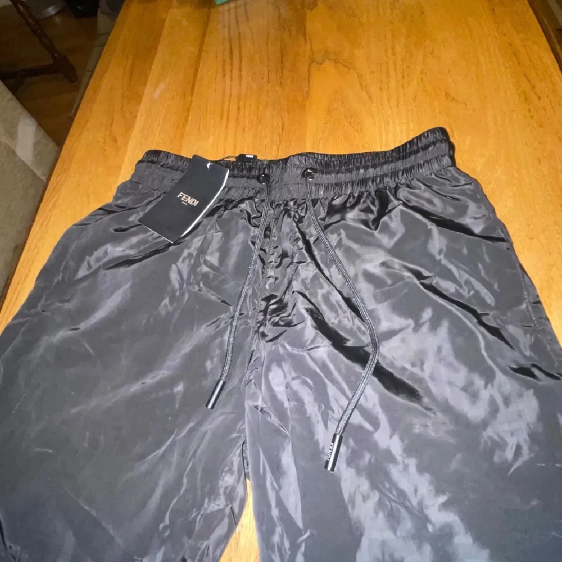 Svarta Fendi shorts med FF-mönster - 1