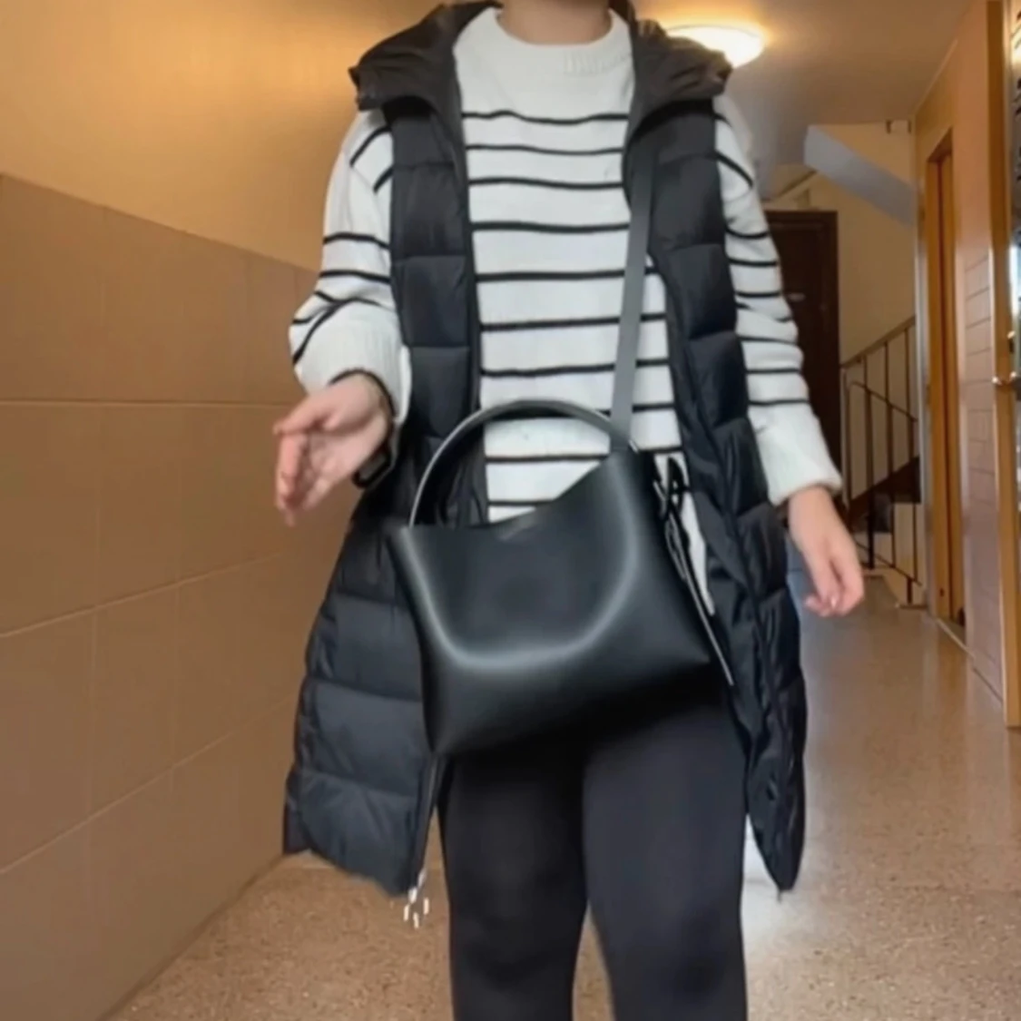 JDY  lång väst med huva Stl XS  - 2