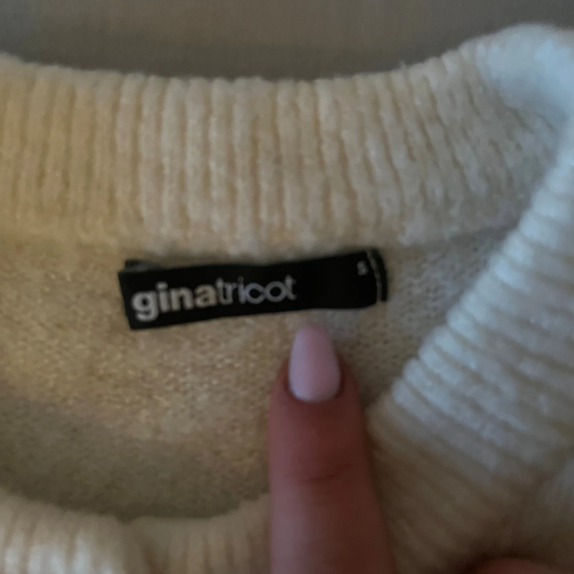 Vit stickad kortärmad topp Gina Tricot - 4